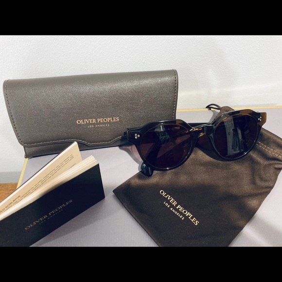 Oliver Peoples Brown Irven Sunglasses lightly used in case - Picture 5 of 16
